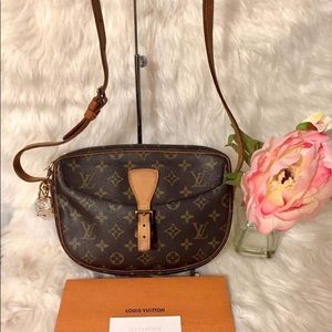AUthentic Louie Vuitton Jeune fille GM